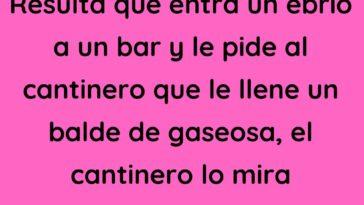 Resulta que entra un ebrio a un bar