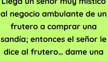 Llega un señor muy místico al negocio ambulante