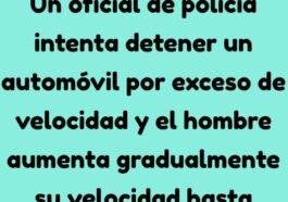 Un policia intenta detener un coche
